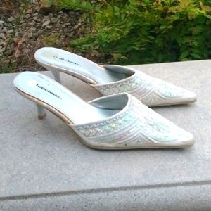 Delicious Women's Floral Embroidery Sequin Bead Mule Sz7.5 Old Money